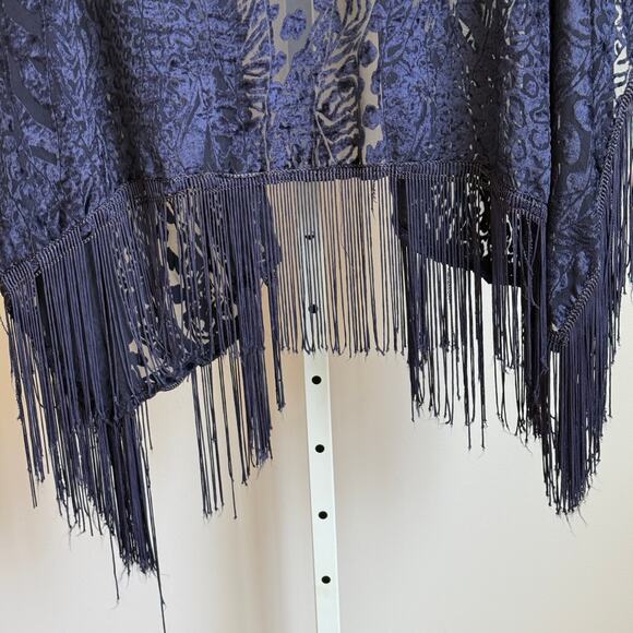BeBe sz One‎ Size Navy Burnout Velvet Kimono Fringe Open Top - Picture 7 of 7